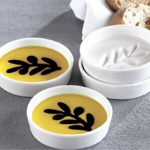 Jeanne Fitz White and Yellow Olive Oil Dipping Plates Set of 4 NIB